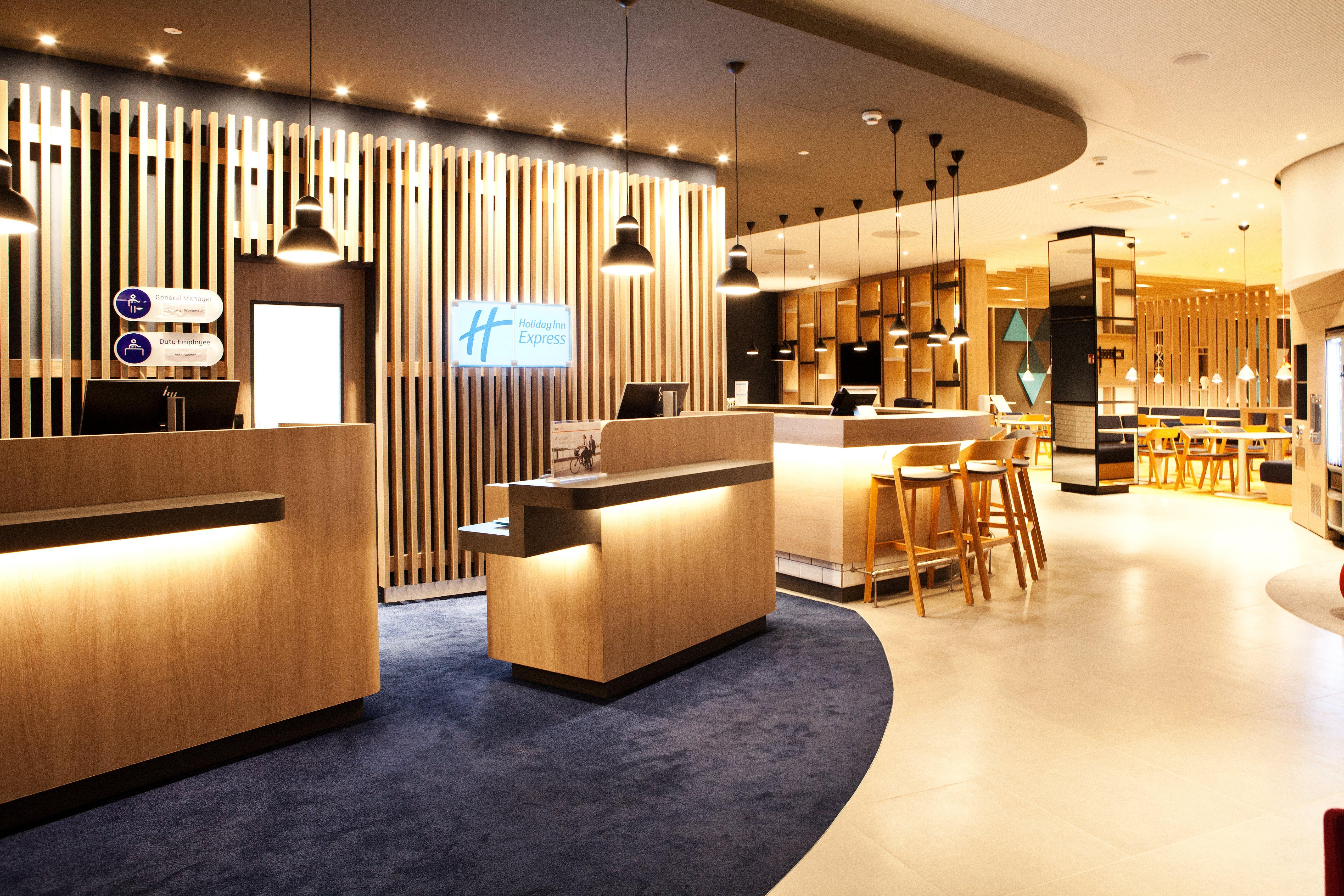 Holiday Inn Express - Goeppingen By Ihg المظهر الخارجي الصورة