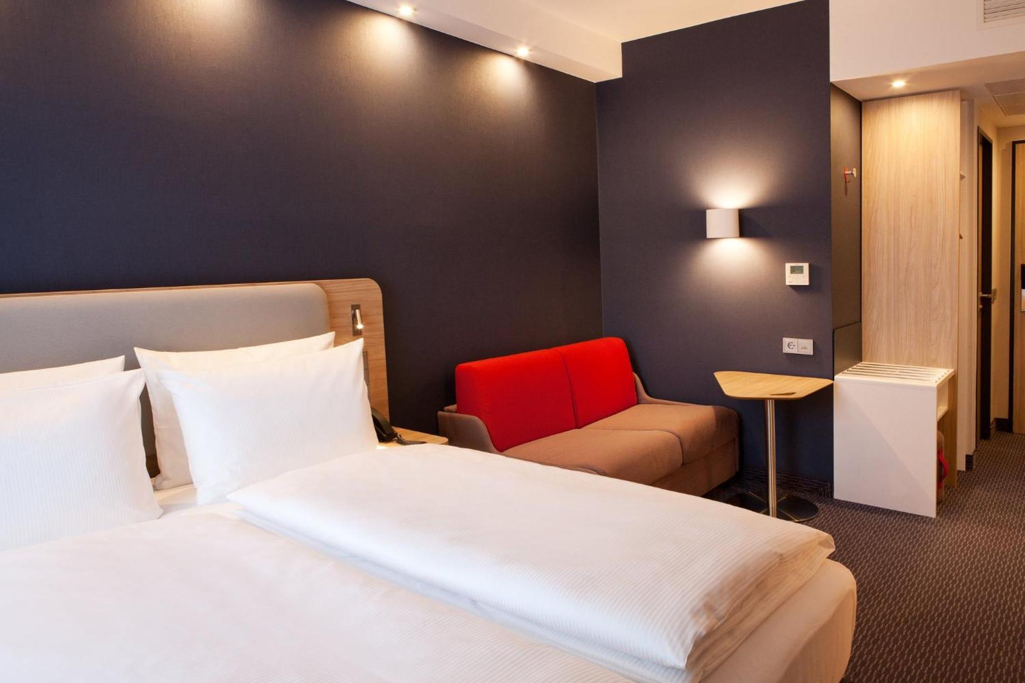 Holiday Inn Express - Goeppingen By Ihg المظهر الخارجي الصورة