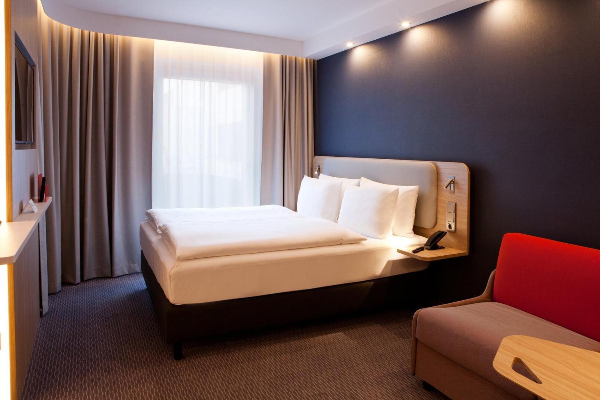 Holiday Inn Express - Goeppingen By Ihg المظهر الخارجي الصورة